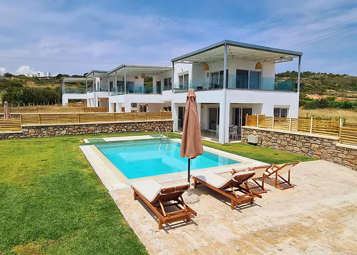 The 4th Seaview Vilă *